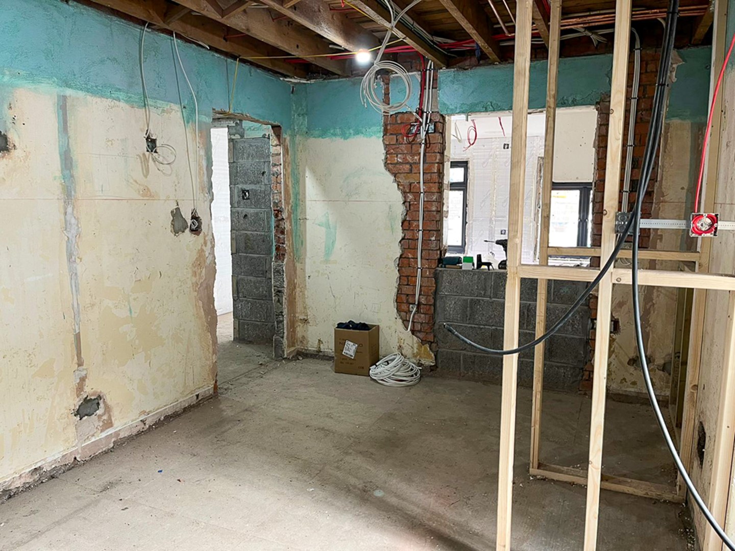 PHOTO 2022 03 18 17 18 42 2